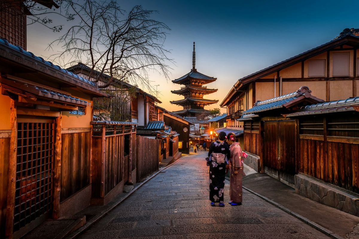 Cherry Blossoms in Kyoto during Spring (Mar-May)